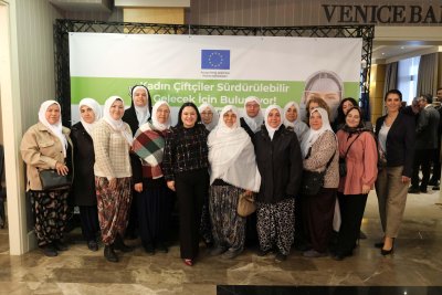 KADIN ÇİFTÇİLER SÜRDÜRÜLEBİLİR GELECEK İÇİN BİR ARAYA GELDİ