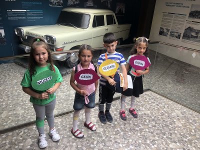 MİNİKLER ETOMÜZE’DE HEM EĞLENİYOR HEM ÖĞRENİYOR