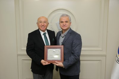 ETO’DAN SANAYİ SİTESİ’NDEKİ 40 YILLIK ÜYELERE VEFA PLAKETİ