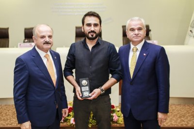 VALİ ÇAKACAK MECLİS TOPLANTISINA KONUK OLDU