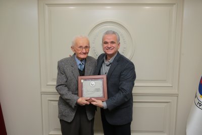 ETO’DAN SANAYİ SİTESİ’NDEKİ 40 YILLIK ÜYELERE VEFA PLAKETİ