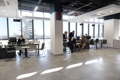 YENİ HİZMET BİNASINDA İLK İŞLEM YAPILDI