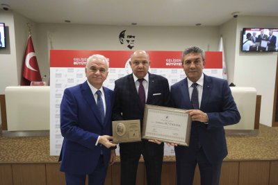 MUSTAFA ÇEKİÇ’İN ADI ETO MECLİS SALONUNDA YAŞAYACAK