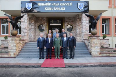 ETO HEYETİNDEN MUHARİP HAVA KUVVET KOMUTANINA ZİYARET