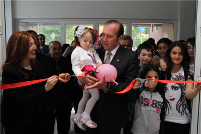 Başkan Karacan, mezunu olduğu Cengiz Topel İlköğretim Okulu’nda