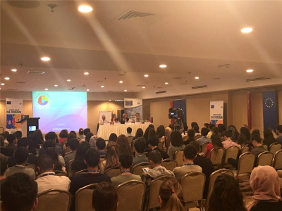 AB, Dil Çeşitliliğini Öğrencilerle Tartıştı