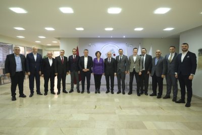 CHP ESKİŞEHİR BELEDİYE BAŞKAN ADAYI ÜNLÜCE ETO’YU ZİYARET ETTİ