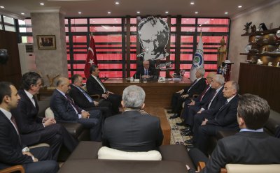 ETO HEYETİ ODUNPAZARI BELEDİYE BAŞKANI KURT’U TEBRİK ETTİ