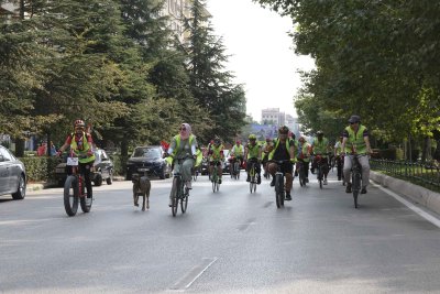 ETO 130. YIL KUTLAMALARINA KURTULUŞ ANISINA DÜZENLENEN BİSİKLET TURUYLA BAŞLADI