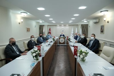 İYİ PARTİ’NİN EKONOMİ KURMAYLARI ESKİŞEHİR TİCARET ODASI’NI ZİYARET ETTİ