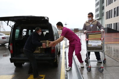 ETO'DAN SAĞLIK PERSONELİNE TATLI SURPRİZ