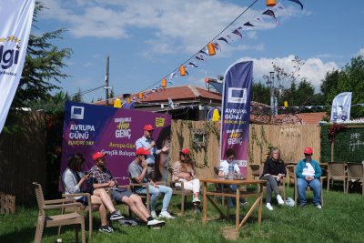 GENÇLER AVRUPA GÜNÜNÜ ETKİNLİKLERLE KUTLADI
