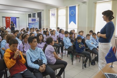 İKLİM DEĞİŞİKLİĞİ İLE MÜCADELE ÖĞRENCİLERLE BAŞLADI