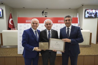 MUSTAFA ÇEKİÇ’İN ADI ETO MECLİS SALONUNDA YAŞAYACAK