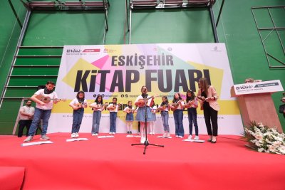 ESKİŞEHİR KİTAP FUARI TÖRENLE AÇILDI