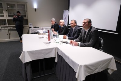 GÜLER, GENT’TE TÜRK İŞ İNSANLARINA DİSCOVER ESKİŞEHİR’İ ANLATTI