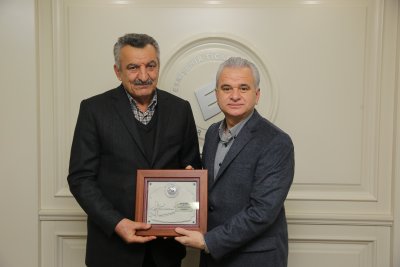 ETO’DAN SANAYİ SİTESİ’NDEKİ 40 YILLIK ÜYELERE VEFA PLAKETİ