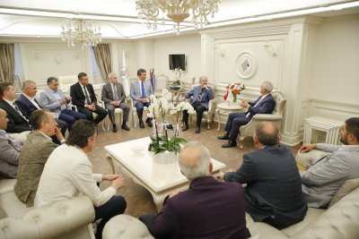 BÜYÜKŞEHİR BELEDİYE BAŞKANI BÜYÜKERŞEN’DEN ETO’YA ZİYARET