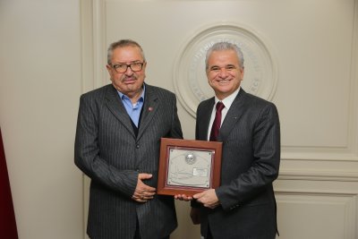 SANAYİ SİTESİNİN DUAYENLERİNE VEFA PLAKETİ