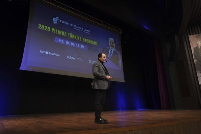 PROF. DR EMRE ALKİN ETO ÜYELERİNE EKONOMİNİN GELECEĞİNİ ANLATTI