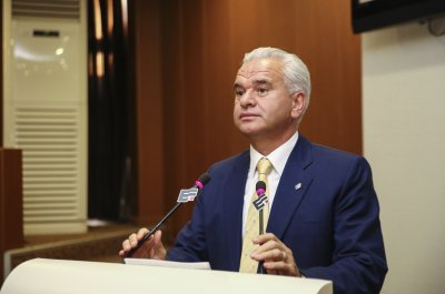 ÜRETİM EKONOMİSİNİ YENİDEN İNŞA ETMELİYİZ