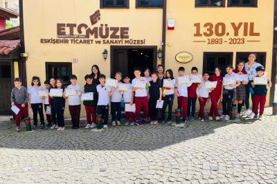 MİNİK ÖĞRENCİLER ETOMÜZE’DE EĞLENEREK ÖĞRENDİ