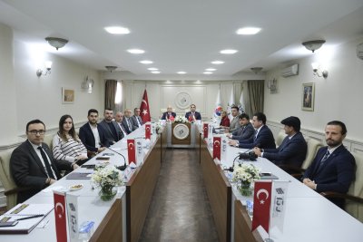 ETO VE TACİKİSTAN HEYETİ TİCARİ İLİŞKİLERİ GELİŞTİRMEK İÇİN BİR ARAYA GELDİ