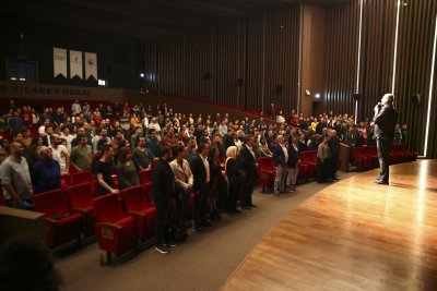 VEHBİ KOÇ KONGRE MERKEZİ’NDE GÖSTERİLER BAŞLADI