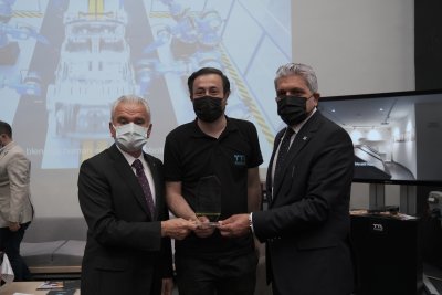 FUARDA STANT AÇAN ESKİŞEHİRLİ FİRMALARA TEŞEKKÜR PLAKETİ