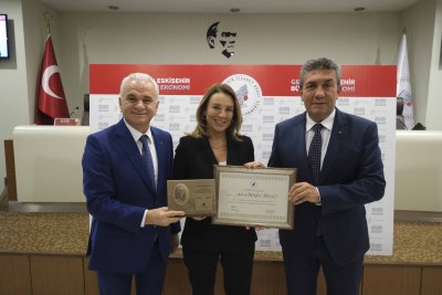 MUSTAFA ÇEKİÇ’İN ADI ETO MECLİS SALONUNDA YAŞAYACAK