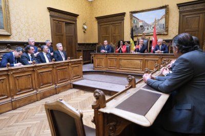 GÜLER, BRÜKSEL BÜYÜKELÇİLİĞİNDE VE BELEDİYEDE DİSCOVER ESKİŞEHİR’İ ANLATTI