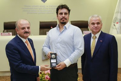 VALİ ÇAKACAK MECLİS TOPLANTISINA KONUK OLDU