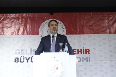 ETO BAŞKANI GÜLER BAKAN BAYRAKTAR’A ESKİŞEHİR’İN TALEPLERİNİ İLETTİ