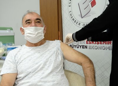 ÜYELERE VE ÇALIŞANLARINA ETO’DA AŞI İMKANI