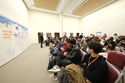 ÜNİVERSİTELİLER AB–GENÇLİK İKLİM FORUMU İÇİN ESKİŞEHİR’DE BULUŞTU