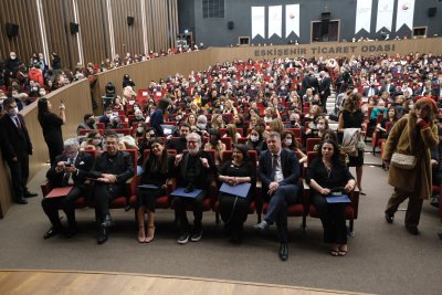 FASHİON ESKİŞEHİR MODA DÜNYASINI BÜYÜLEDİ