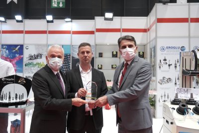 FUARDA STANT AÇAN ESKİŞEHİRLİ FİRMALARA TEŞEKKÜR PLAKETİ