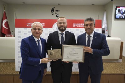 MUSTAFA ÇEKİÇ’İN ADI ETO MECLİS SALONUNDA YAŞAYACAK