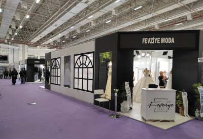 ESKİŞEHİR’İN GELİNLİK FİRMALARI İZMİR’DE FUARA KATILDI