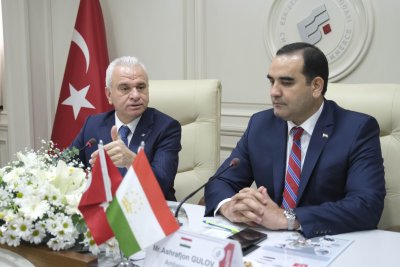 ETO VE TACİKİSTAN HEYETİ TİCARİ İLİŞKİLERİ GELİŞTİRMEK İÇİN BİR ARAYA GELDİ