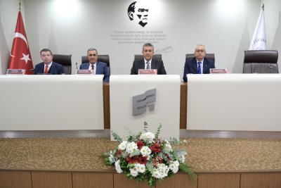 FAİZ İNDİRİMİ TİCARİ KREDİLERE DE YANSITILMALI