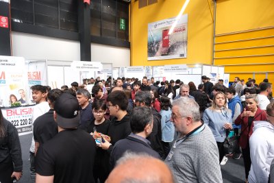 EFKM’DE MESLEKİ VE TEKNİK EĞİTİM, İSTİHDAM FUARI HEYECANI