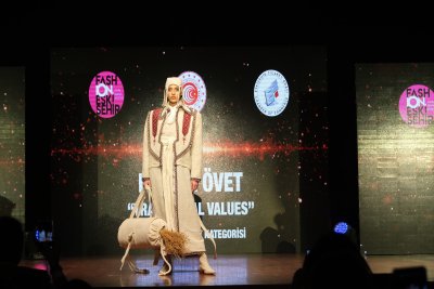 FASHİON ESKİŞEHİR MODA DÜNYASINI BÜYÜLEDİ