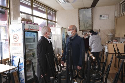 ETO BAŞKANI GÜLER HİZMET SEKTÖRÜNÜN TALEPLERİNİ İŞYERLERİNDE DİNLEDİ