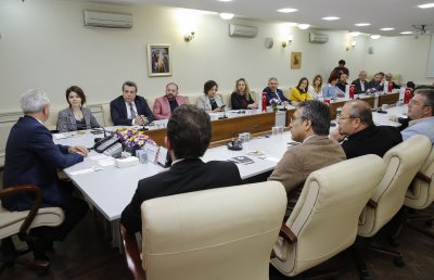 DENİZLİ VE ESKİŞEHİR’İN TİCARET ODALARI İSTİŞARE İÇİN BULUŞTU