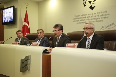 VALİ ÇAKACAK MECLİS TOPLANTISINA KONUK OLDU