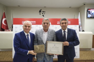 MUSTAFA ÇEKİÇ’İN ADI ETO MECLİS SALONUNDA YAŞAYACAK
