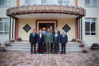 1.ANA JET ÜS KOMUTANI’NA ZİYARET