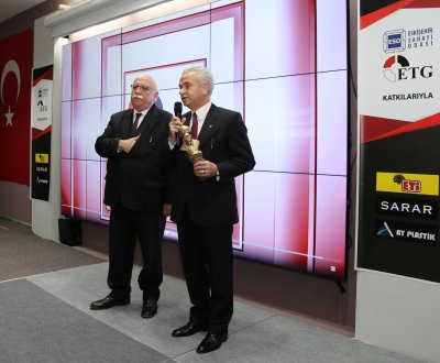 ETO BAŞKANI GÜLER’E YUNUS EMRE 2019 ÖDÜLÜ