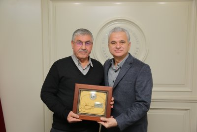 ETO’DAN SANAYİ SİTESİ’NDEKİ 40 YILLIK ÜYELERE VEFA PLAKETİ